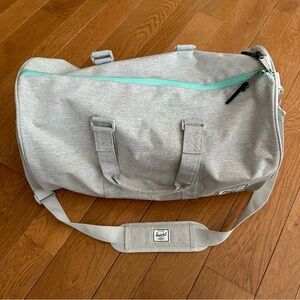Herschel Supply Company Novel Duffle - 43L